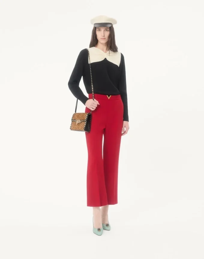 Bolso pequeño de hombro Valentino Garavani Rockstud en piel de becerro con efecto pony y estampado animal