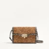 Bolso pequeño de hombro Valentino Garavani Rockstud en piel de becerro con efecto pony y estampado animal
