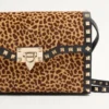 Bolso pequeño de hombro Valentino Garavani Rockstud en piel de becerro con efecto pony y estampado animal