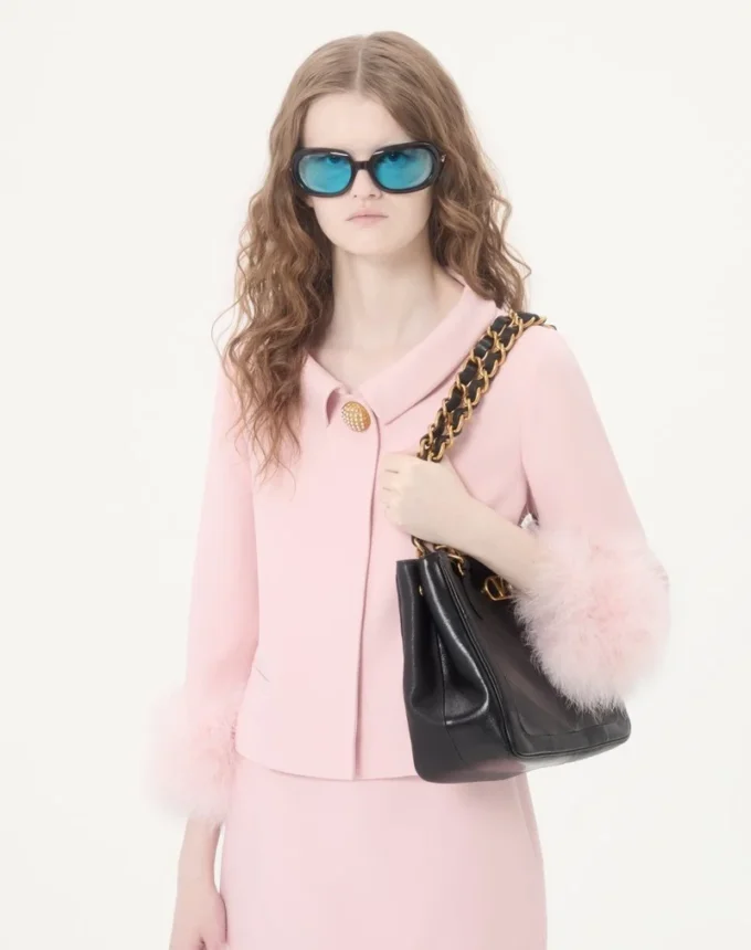 Bolso pequeño Laseine de Valentino Garavani en piel napa con estampado en forma de chevron Bolso pequeño Laseine de Valentino Garavani en piel napa con estampado en forma de chevron