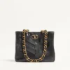Bolso pequeño Laseine de Valentino Garavani en piel napa con estampado en forma de chevron Bolso pequeño Laseine de Valentino Garavani en piel napa con estampado en forma de chevron