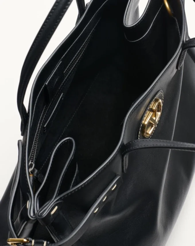Bolso shopping mediano de piel Antibes de Valentino Garavani Bolso shopping mediano de piel Antibes de Valentino Garavani