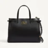 Bolso shopping mediano de piel Antibes de Valentino Garavani Bolso shopping mediano de piel Antibes de Valentino Garavani