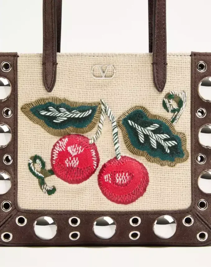 Bolso shopping mini bordado Nellcôte de Valentino Garavani Bolso shopping mini bordado Nellcôte de Valentino Garavani