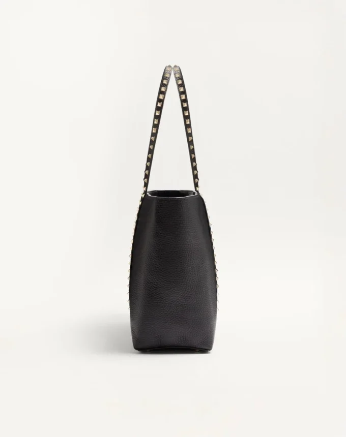 Bolso shopping Valentino Garavani Rockstud en piel de becerro granulada Bolso shopping Valentino Garavani Rockstud en piel de becerro granulada