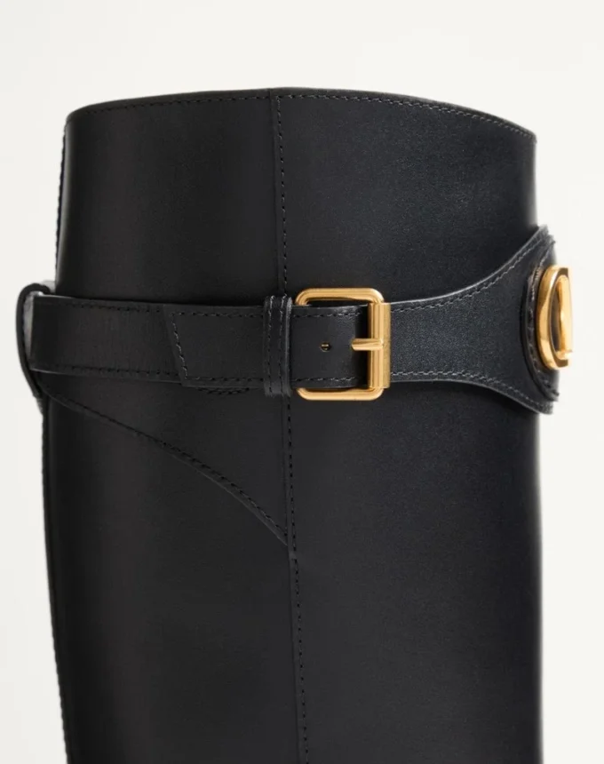Bota de piel de becerro con logotipo VLogo de 30 mm