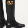 Bota de piel de cabrito con logotipo VLogo 20 mm Bota de piel de cabrito con logotipo VLogo 20 mm