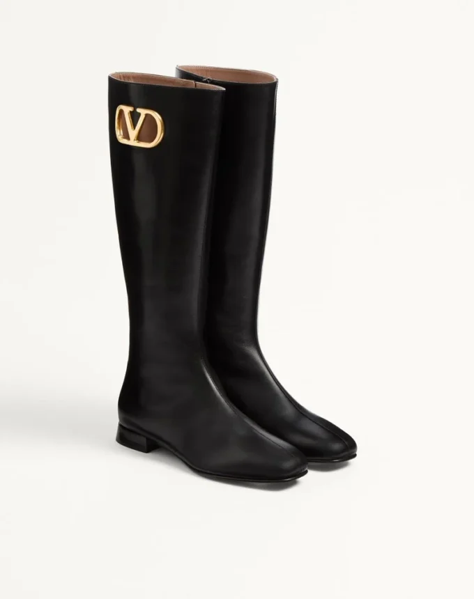 Bota de piel de cabrito con logotipo VLogo 20 mm Bota de piel de cabrito con logotipo VLogo 20 mm