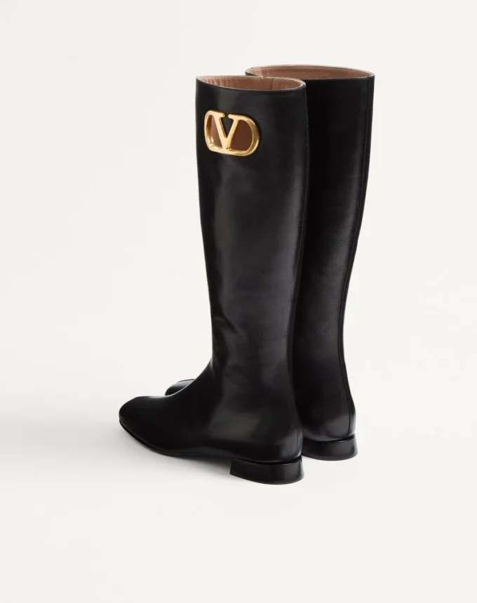 Bota de piel de cabrito con logotipo VLogo 20 mm Bota de piel de cabrito con logotipo VLogo 20 mm