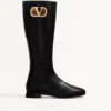 Bota de piel de cabrito con logotipo VLogo 20 mm Bota de piel de cabrito con logotipo VLogo 20 mm