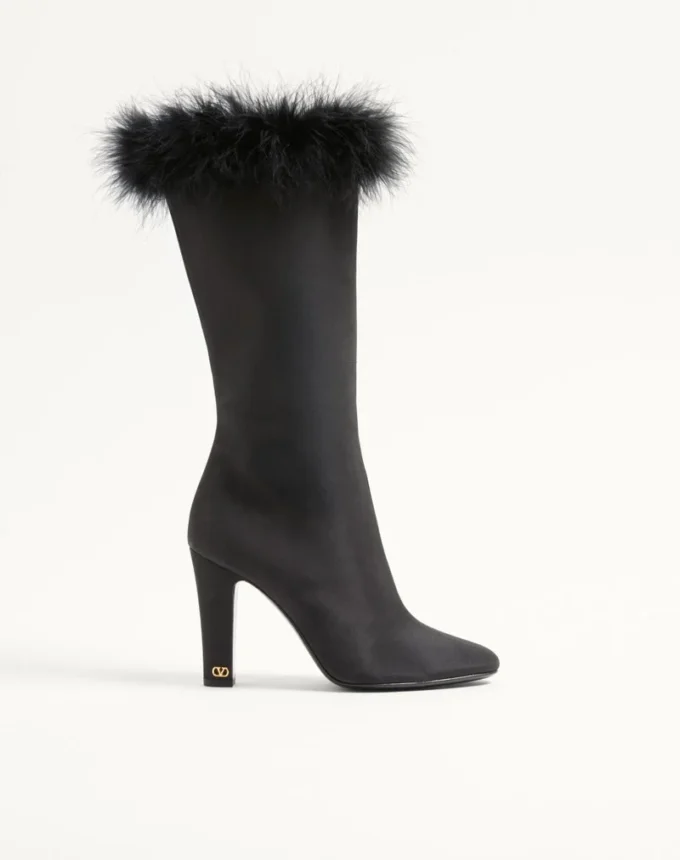 Bota Hotty de tejido shantung con plumas 100 mm Bota Hotty de tejido shantung con plumas 100 mm