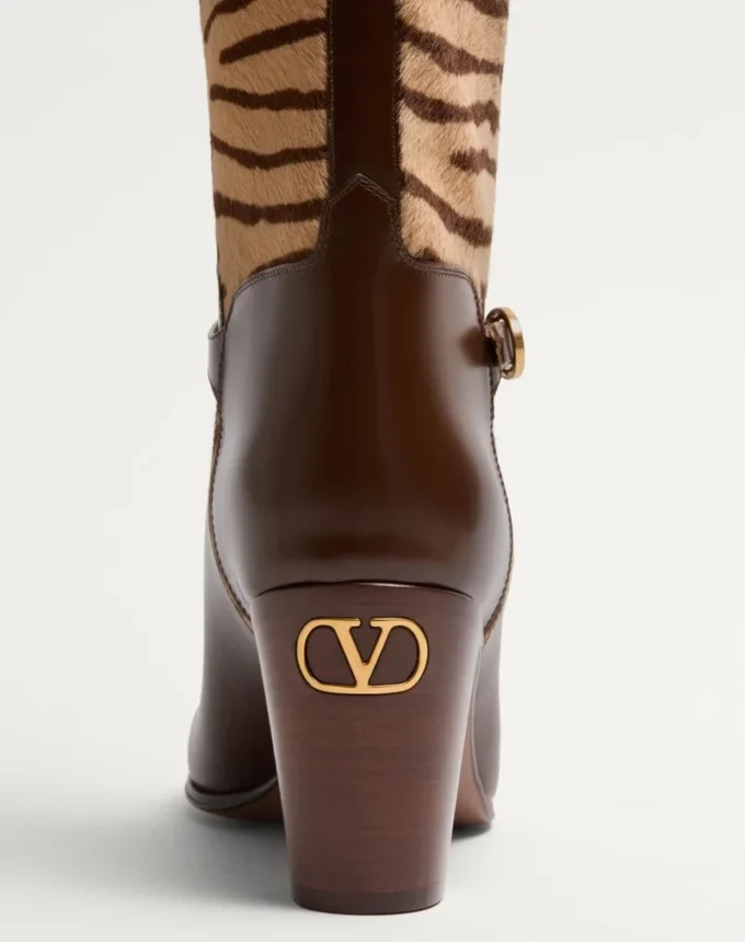 Bota Pattie en piel de becerro con efecto pony 75 mm