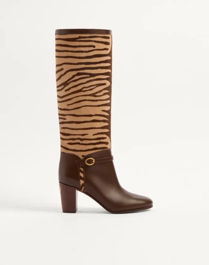 Bota Pattie en piel de becerro con efecto pony 75 mm