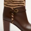 Bota Pattie en piel de becerro con efecto pony 75 mm
