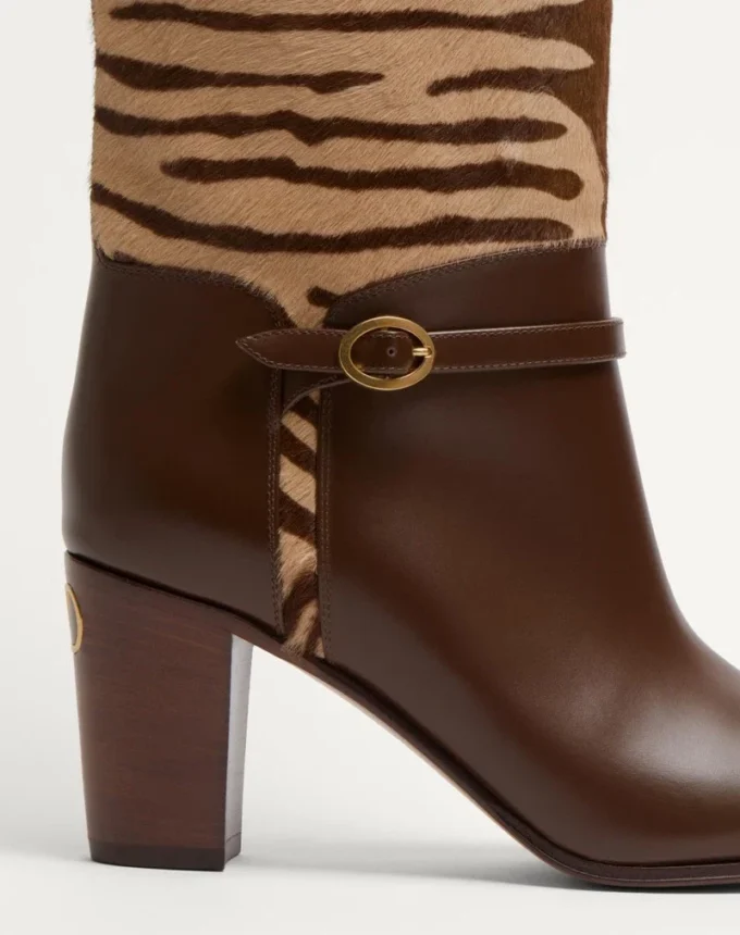 Bota Pattie en piel de becerro con efecto pony 75 mm