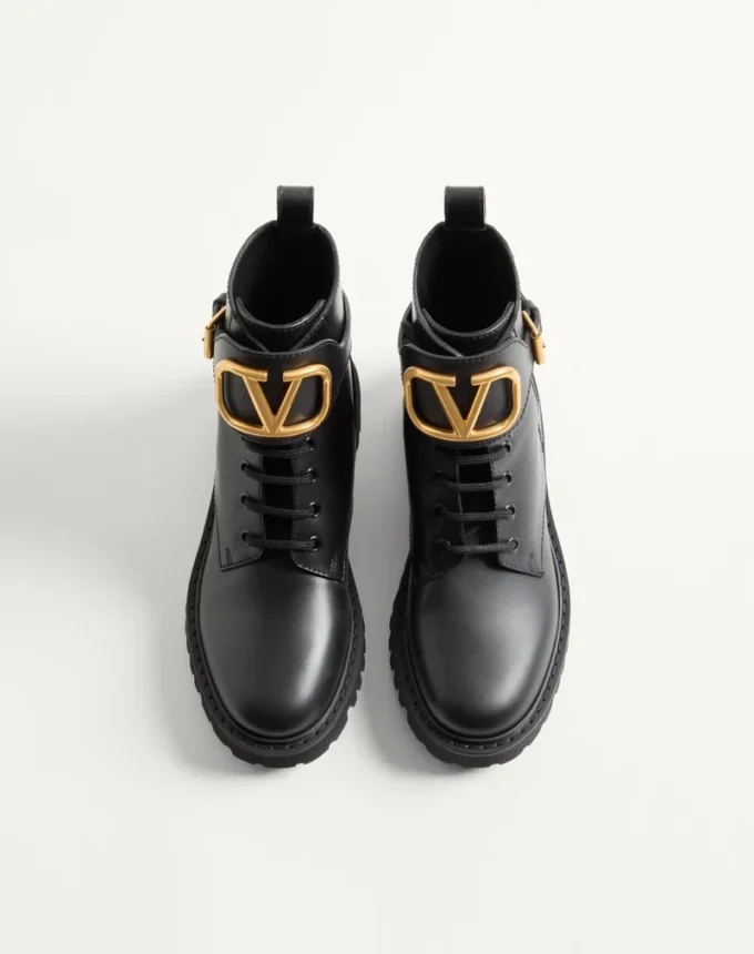 Botas militares de piel de becerro con detalle VLGO Signature de 35 mm / 0,8 pulgadas Botas militares de piel de becerro con detalle VLGO Signature de 35 mm / 0,8 pulgadas