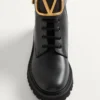 Botas militares de piel de becerro con detalle VLGO Signature de 35 mm / 0,8 pulgadas Botas militares de piel de becerro con detalle VLGO Signature de 35 mm / 0,8 pulgadas