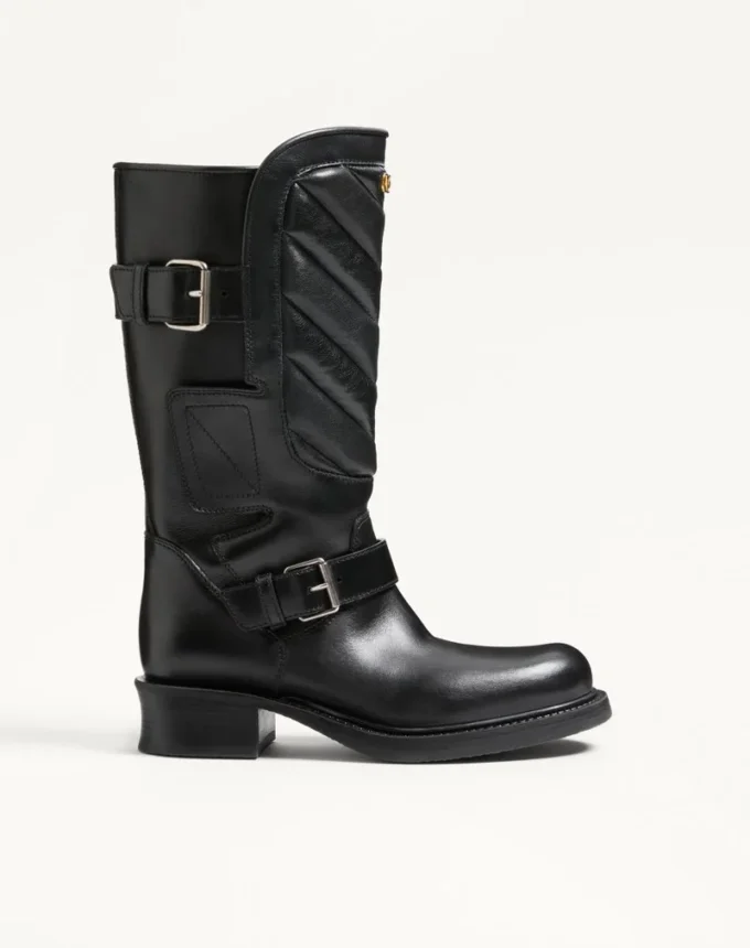 Botas moteras Rayons en piel de becerro y napa con patrón Chevron de 40 mm Botas moteras Rayons en piel de becerro y napa con patrón Chevron de 40 mm