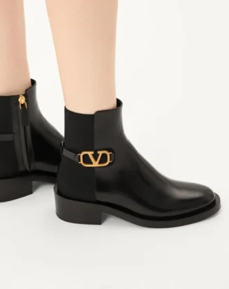 Botines de piel de becerro con logotipo VLogo de 30 mm