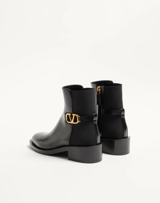 Botines de piel de becerro con logotipo VLogo de 30 mm Botines de piel de becerro con logotipo VLogo de 30 mm