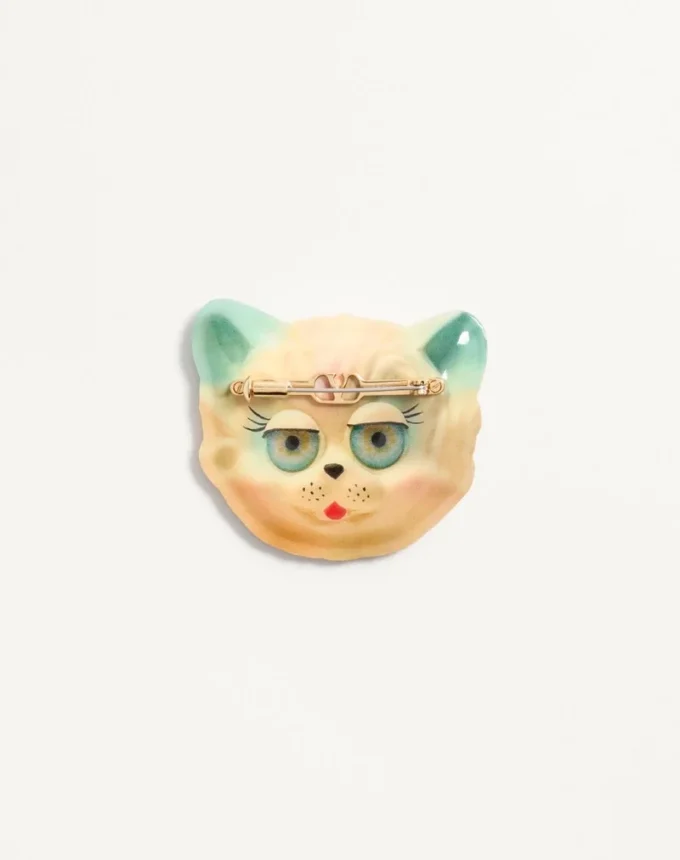 Broche de plástico Le Chat De La Maison Broche de plástico Le Chat De La Maison