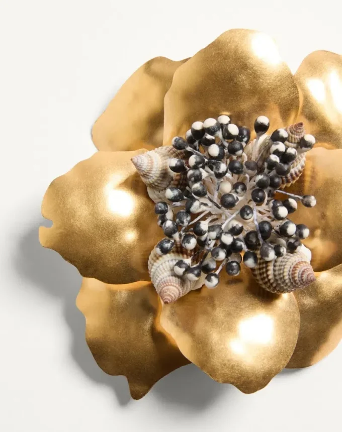 Broche Jardin Aquatique en metal, tela y conchas Broche Jardin Aquatique en metal, tela y conchas