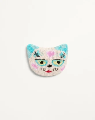 Broche Le Chat De La Maison en tejido jacquard con bordado de cuentas de resina