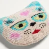 Broche Le Chat De La Maison en tejido jacquard con bordado de cuentas de resina