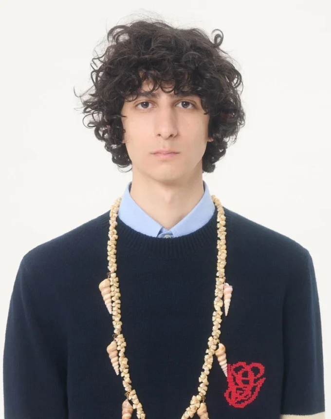 Camisa de algodón con bordado Vlogo
