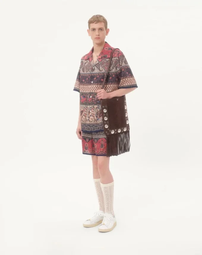 Camisa de bolos de muselina de algodón con estampado Voyage Imaginaire y ribetes de pasamanería Camisa de bolos de muselina de algodón con estampado Voyage Imaginaire y ribetes de pasamanería
