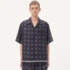 Camisa de bowling de sarga de seda con estampado Opticool