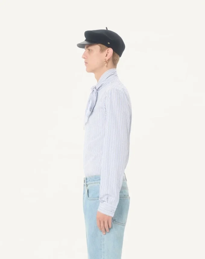 Camisa de popelín de algodón Valentino con cuello bufanda y bordado VLogo Camisa de popelín de algodón Valentino con cuello bufanda y bordado VLogo