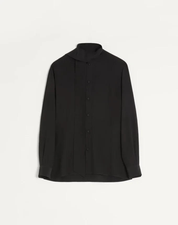 Camisa de seda crepé de China con cuello bufanda de Valentino Camisa de seda crepé de China con cuello bufanda de Valentino