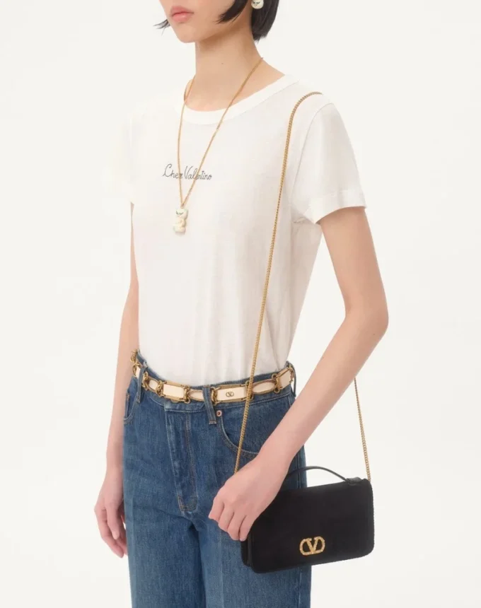 Cartera con cadena de terciopelo y logotipo joya VLogo Signature