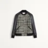 Chaqueta bomber de tweed de lana con parche Chez Valentino Chaqueta bomber de tweed de lana con parche Chez Valentino
