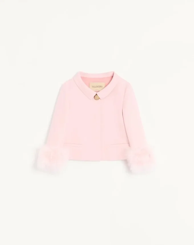 Chaqueta de crepé couture con plumas Chaqueta de crepé couture con plumas