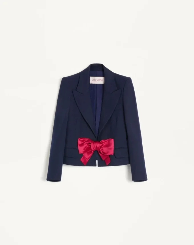 Chaqueta de viscosa con lazo Chaqueta de viscosa con lazo