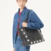 Chaqueta vaquera Valentino con V dorada