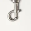 Colgante metálico con el logotipo Vlogo de Valentino Garavani y llavero Colgante metálico con el logotipo Vlogo de Valentino Garavani y llavero