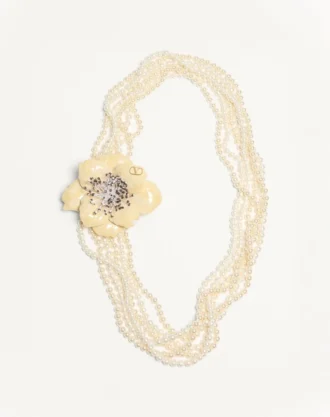Collar Fleur Lumineuse en metal, esmalte, perlas y tela