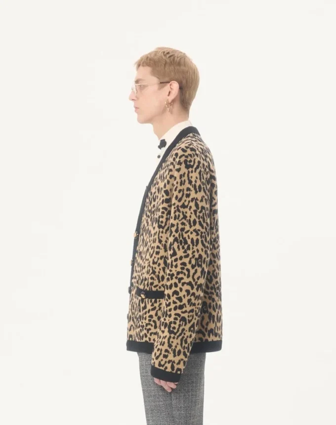 Cárdigan de lana Valentino con estampado animal Fauve Eclat Jacquard Cárdigan de lana Valentino con estampado animal Fauve Eclat Jacquard