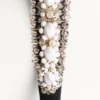 Diadema de lana y seda con bordados de Valentino
