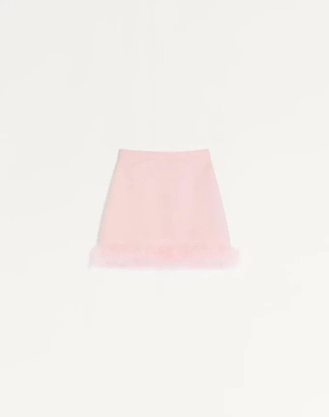 Falda corta de crepé couture con plumas