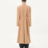 Gabardina cruzada de Valentino en fieltro de lana con inserciones de Ayers Gabardina cruzada de Valentino en fieltro de lana con inserciones de Ayers