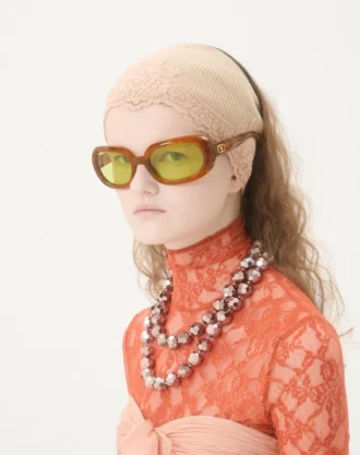 Gafas ovaladas envolventes de acetato