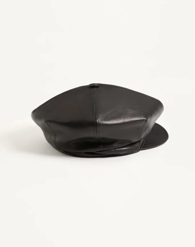 Gorra de piel con el logotipo Vlogo de Valentino Garavani