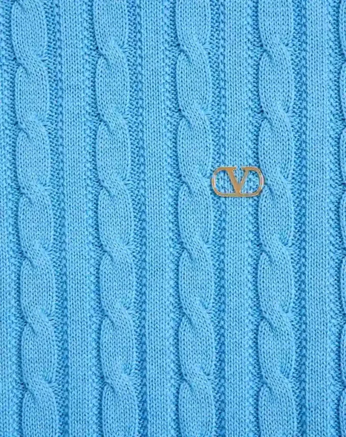 Jersey de cuello redondo de algodón con trenzado de Valentino y logotipo V en el pecho Jersey de cuello redondo de algodón con trenzado de Valentino y logotipo V en el pecho