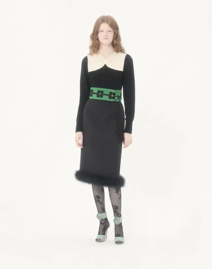 Falda Crepe Couture con plumas Falda Crepe Couture con plumas