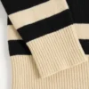 Jersey de lana de cuello alto Valentino con bordado Vlogo Jersey de lana de cuello alto Valentino con bordado Vlogo