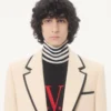Jersey de lana de cuello alto Valentino con parche VLogo Jersey de lana de cuello alto Valentino con parche VLogo